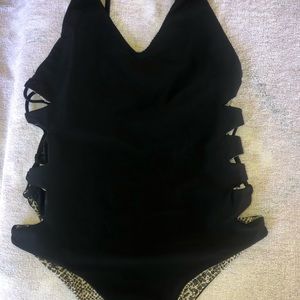 Acacia Florence One piece
